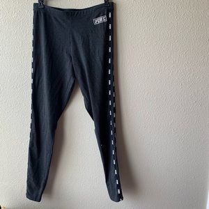 Victoria’s Secret PINK leggings with leg detail 🤩